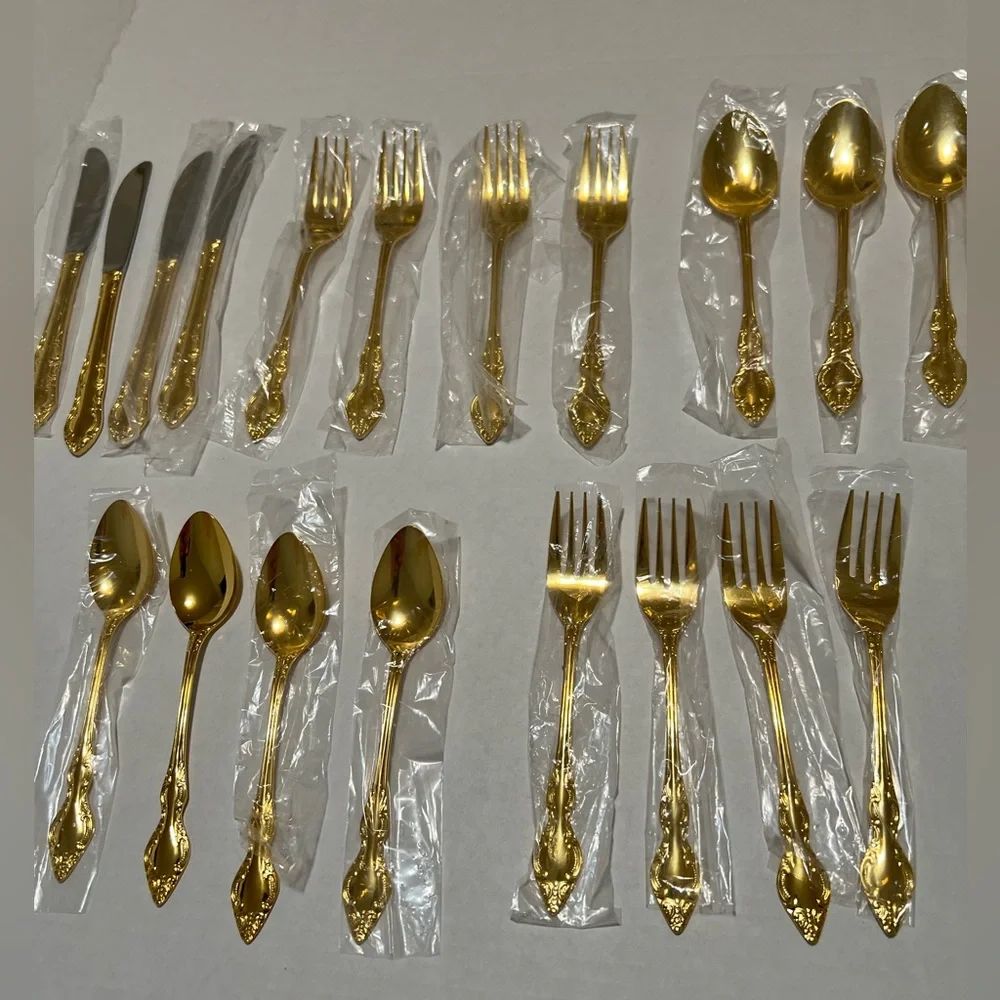 Kenwood Oneida 1984 Golden Natchez 20pc Service For 4 Flatware New